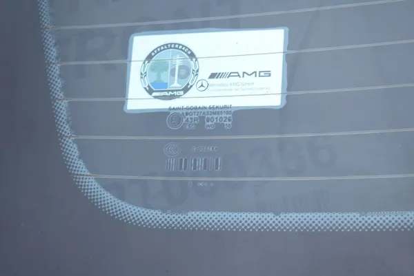 Vitre Arrière W219 CLS 6.3 AMG - Pièce OEM image 3