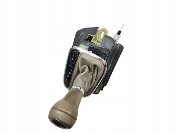 Mercedes C W203 Versnellingspook OEM 2036822301 image 3
