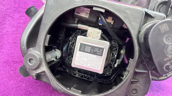 BI-XENON LAMP RECHTS MERCEDES ML W164 LIFT image 9