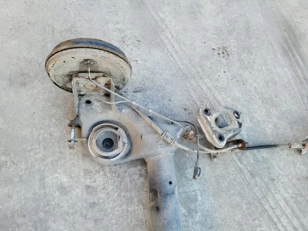 Viga suspensión trasera OEM PRKA114221657152 Opel Corsa E image 4