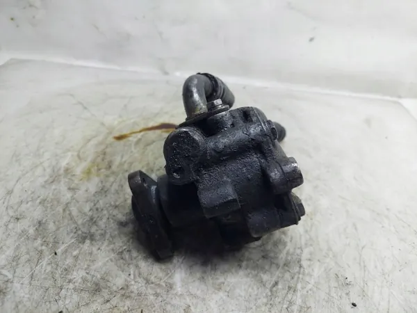Servostyrningspump Audi A4 B6 2.5 TDI 8D0145177Q image 4