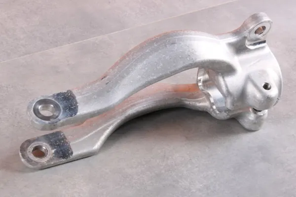 OEM 6865929 Voorlinker Schokdemperbevestiging BMW 5 Serie image 4