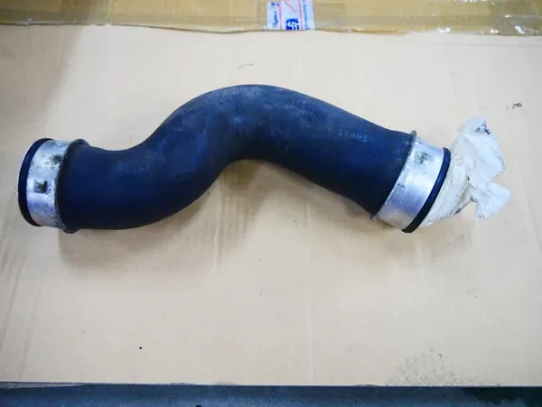 AUDI A4 B8 Luftschlauch Intercooler 3C0145832Q image 2