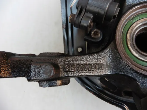 Mozzo di sterzo anteriore sinistro Opel Meriva A ABS OEM 93328737 image 4