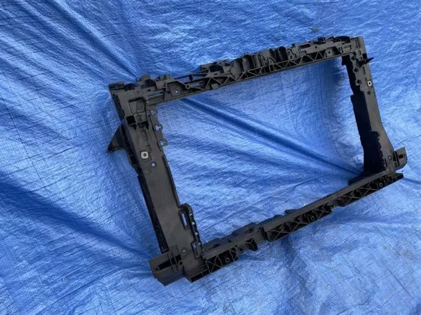 Ford Fiesta MK8 Framstolsbältesförstärkning OEM H1BB-8B041-A image 3