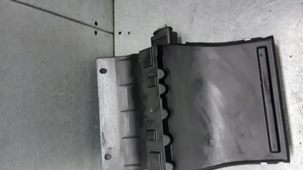 Rechter elektrische luchtverwarmer OEM 4E0819014A Audi A8 D3 image 3