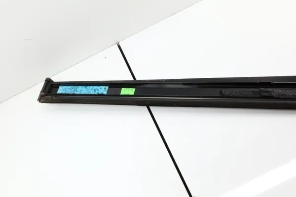 Mercedes W246 B-klass Taklist Höger OEM 2466901482 image 9