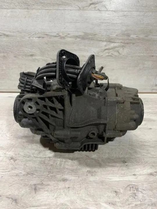 BMW X6 E71 E72 Rear Differential 7575580 3.5L Diesel image 4
