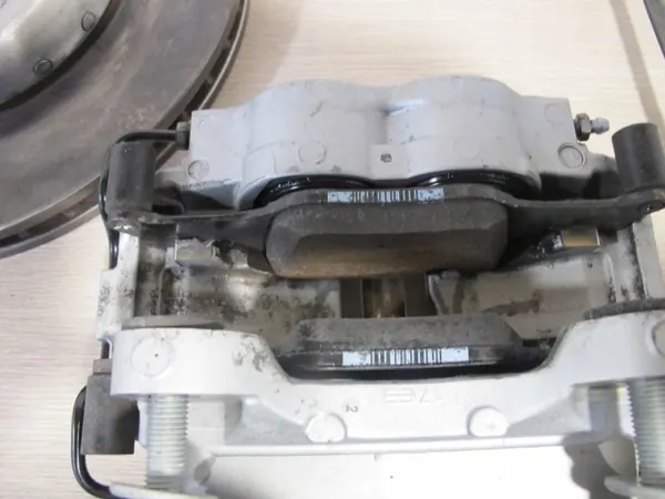 Discos, Pinças, Pastilhas OEM 6860909 para BMW image 4