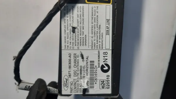 Changeur de plaques Ford OE 3S7T-18C830-AD - Occasion image 3