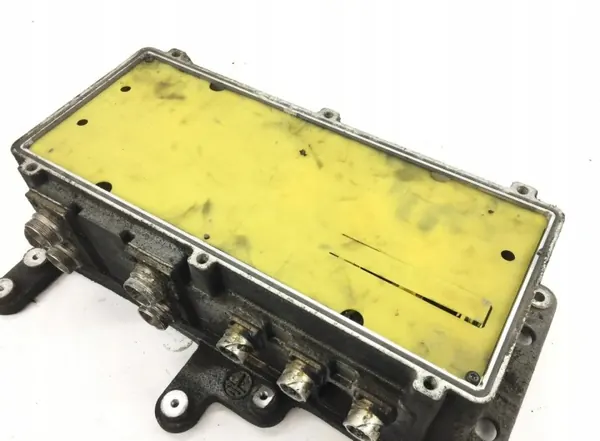 Volvo zekeringkast OEM 21631829 - Gebruikte staat image 6