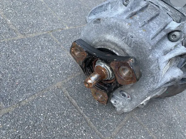 Diferencial Caixa Mercedes OEM A7252803800 - Usado image 3