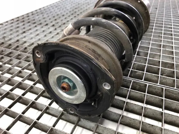 Ammortizzatore anteriore destro con molla VW Golf VII 2.0 image 2