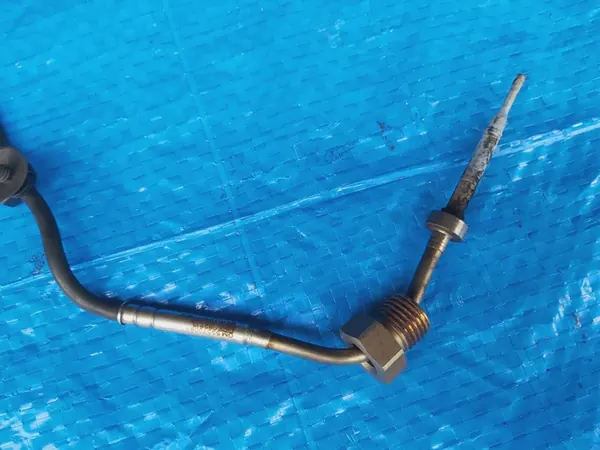 Sensor de temperatura de escape OPEL Zafira C 1.6 55570089 image 2