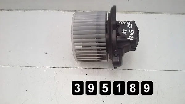 Kia Ceed 2009 Lämmitinpuhallinmoottori f00s33f023 image 5