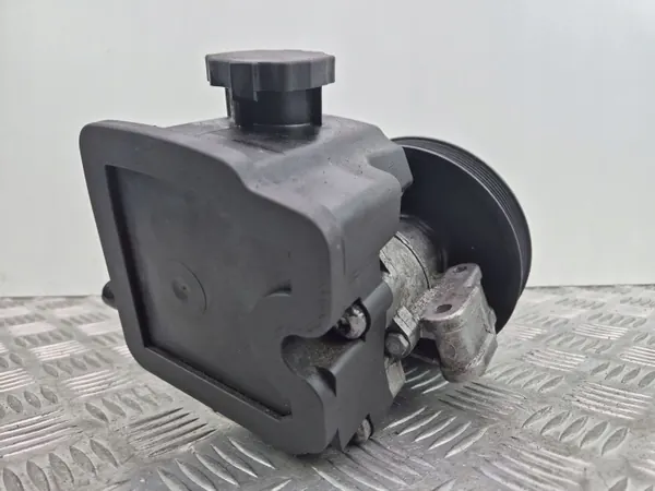 Mercedes-Benz OE A 006 466 15 01 servopump image 3