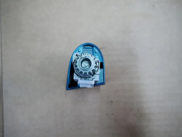 OEM 7310733 Verrou Porte Avant Gauche BMW 3 image 4