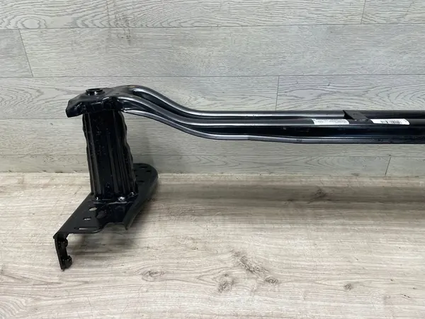 Volkswagen Touareg II 2017 Etupuskuri OEM 7P0807109D image 7