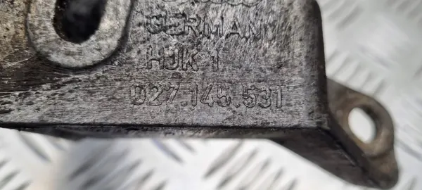 Ohjauspumpun kiinnike OEM 027145531 VW Passat image 3