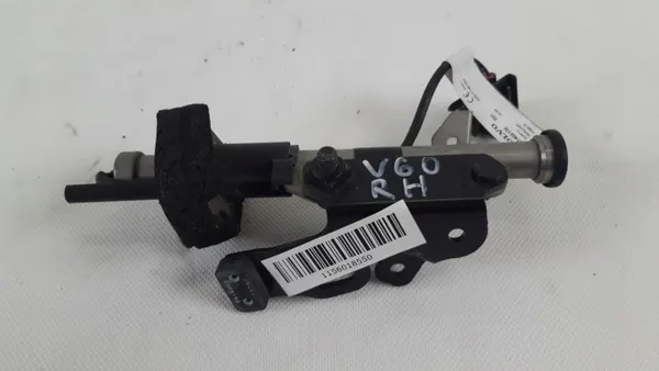 Volvo V60 II Pyrotechnische Motorhaubenverriegelung OEM 31468156 image 8