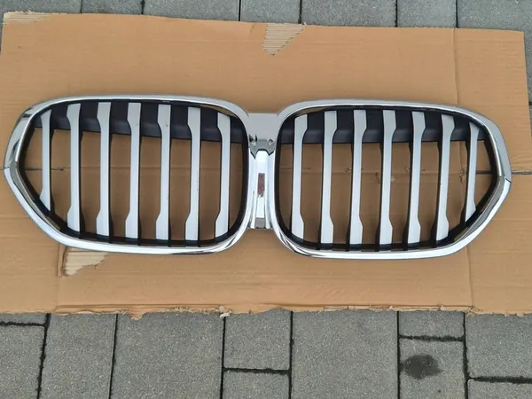 BMW 5 G30 G31 Front Grill 5113185178-11 image 2