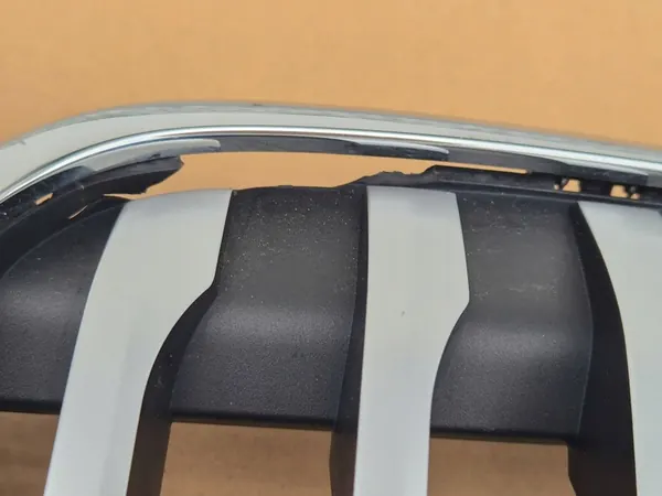 BMW 5 G30 G31 Front Grill 5113185178-11 image 4