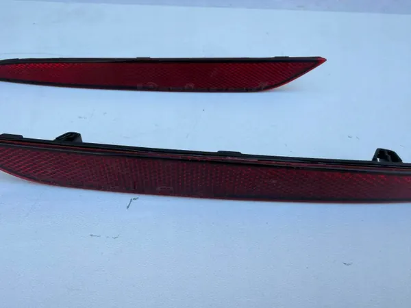 Refletor para-choques traseiro Tesla Model S OEM 6007706-00-D image 3