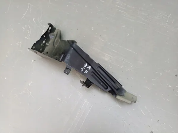 Volvo XC40 Ajovalaisintuki Vasen Etu OEM 31457751 image 4