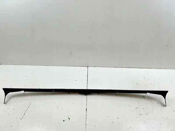 Volkswagen ID.4 Takakilven valo OEM 11A827335B image 3