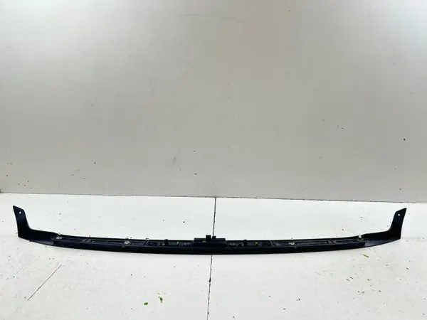 Volkswagen ID.4 Takakilven valo OEM 11A827335B image 5