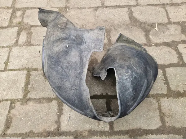 AUDI Q7 4L Front Left Wheel Arch OEM image 2