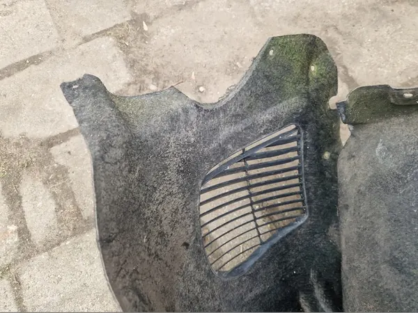 AUDI Q7 4L Front Left Wheel Arch OEM image 3