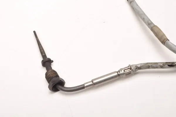Sensor Temperatura Aceite OEM 670154522 Maserati Ghibli III image 3