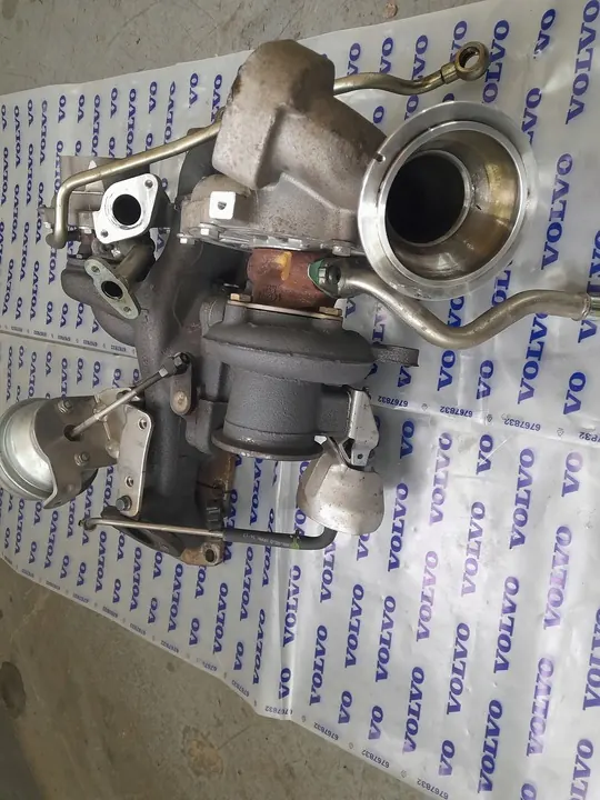 Turbo Volvo 2.4 D5 2014 image 6