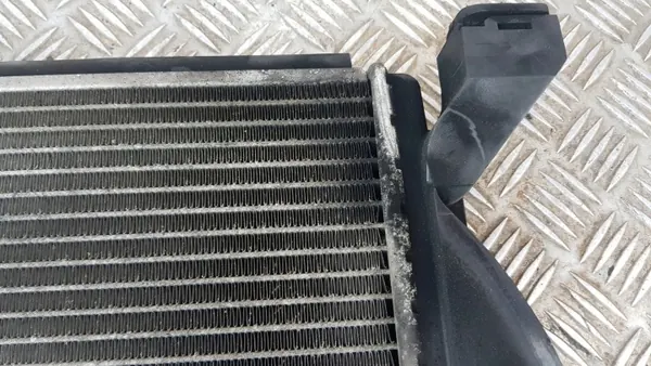 Radiador de agua AUDI A4 B6 1.9 TDI OEM 8E0121251 image 3