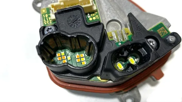 Linker Blinker-Modul G30 G31 LCI Laser 235083-01 image 2