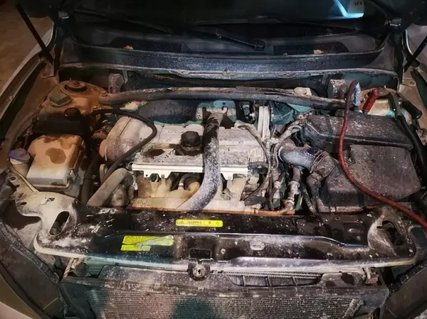 Volvo XC 90 Drosselklappe 2003 2.5L 30650013 image 8