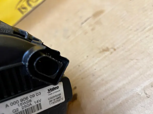 ALTERNATOR MERCEDES GL X166 3.0 CDI A0009060903 image 8