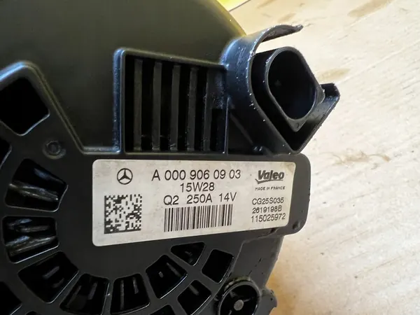 ALTERNATOR MERCEDES GL X166 3.0 CDI A0009060903 image 9