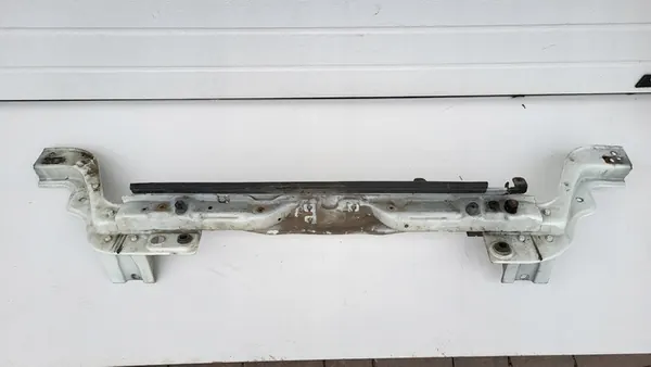 FIAT FIORINO Poutre Supérieure Avant 2017- image 1