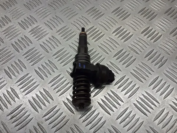 Bomba lavaparabrisas OEM 038130073A para SEAT image 2