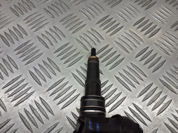 Bomba lavaparabrisas OEM 038130073A para SEAT image 3