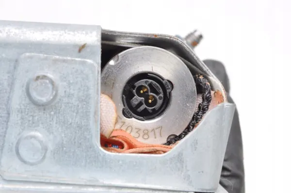 Volvo XC90 polvi-ilmatyyny OEM P031351335 image 5