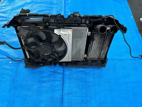 PEUGEOT 208 II Voorassemblage met radiatoren en ventilator image 10