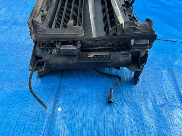 PEUGEOT 208 II Voorassemblage met radiatoren en ventilator image 9