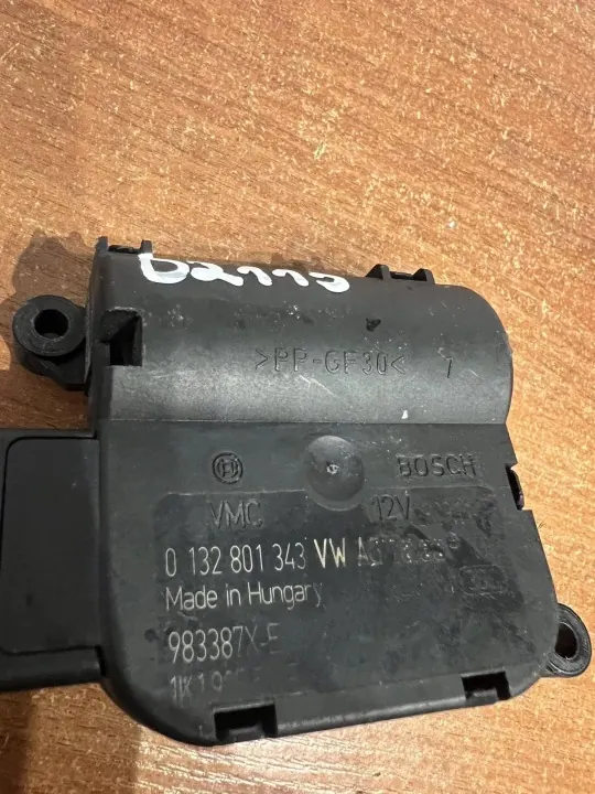 Gebruikte VW klepmotor OEM D2115 voor Golf VII Diesel image 4
