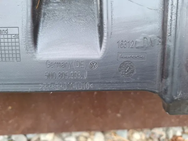 Etupuskuri Spoileri VW Tiguan 5N0 image 7