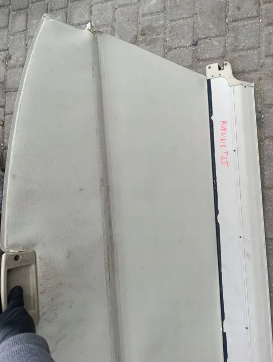 Toyota Avensis T25 Kombi Kofferbakrolgordijn OEM DLL2492 image 8