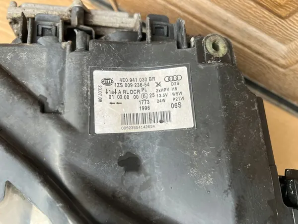 Rechtes Frontscheinwerfer Bixenon Audi A8 D3 image 7