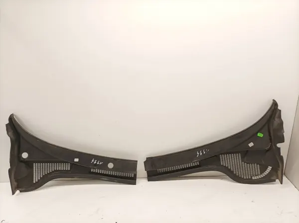 Käytetty muovinen tuulilasinlista OEM 5907911243685 image 3